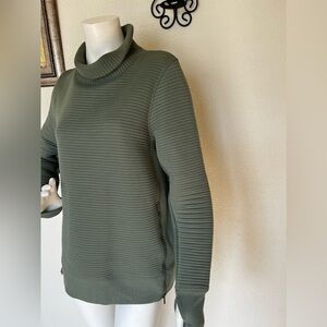 All in motion ladies sweatshirt size M